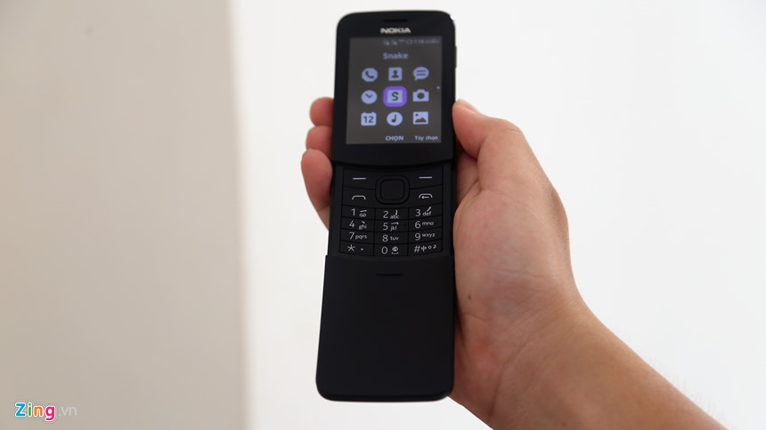 Trải nghiệm nhanh quả chuối Nokia 8110 vừa về VN